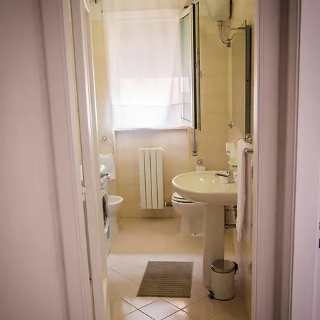 Gioli Полиньяно-а-Маре